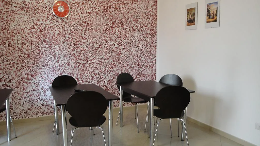 فندق مبيت وإفطار ألغيرو Bed And Breakfast A.L.G.A