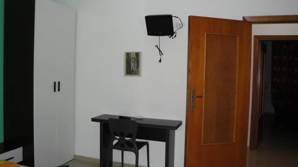 ألغيرو Bed And Breakfast A.L.G.A 0*,  إيطاليا