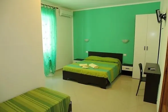 فندق مبيت وإفطار ألغيرو Bed And Breakfast A.L.G.A
